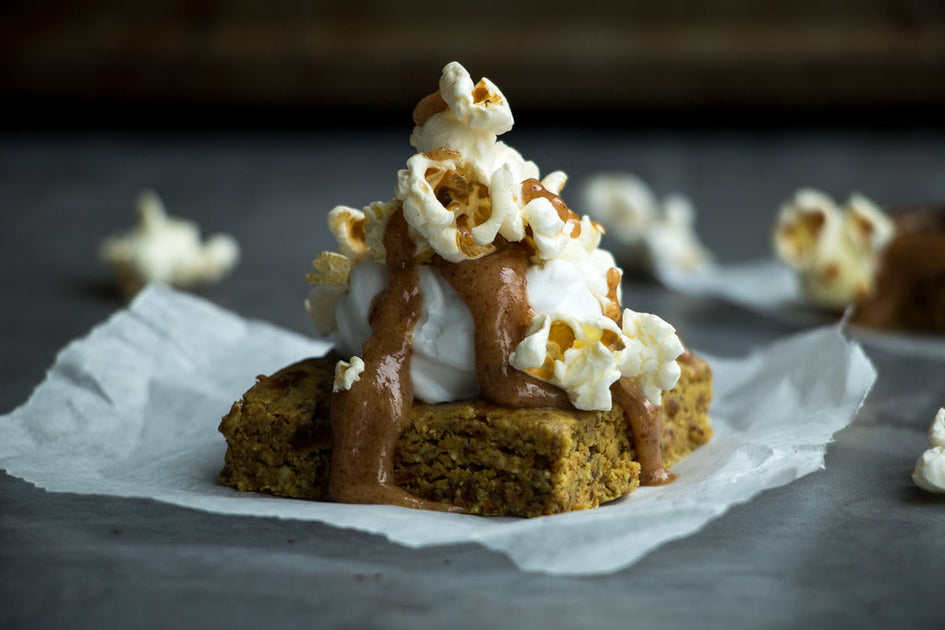 Salted Caramel Protein Popcorn Blondies – Vivo Life